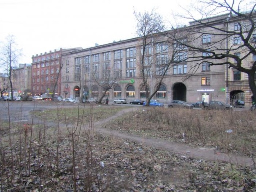 На территории кладбища первых строителей в Петербурге снова начнется застройка
