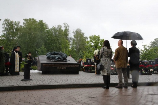 На Серафимовском кладбище открыли памятник морякам-подводникам