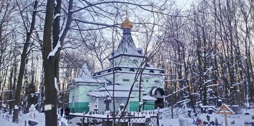 Петербуржцы посетили могилу Ксении Петербургской