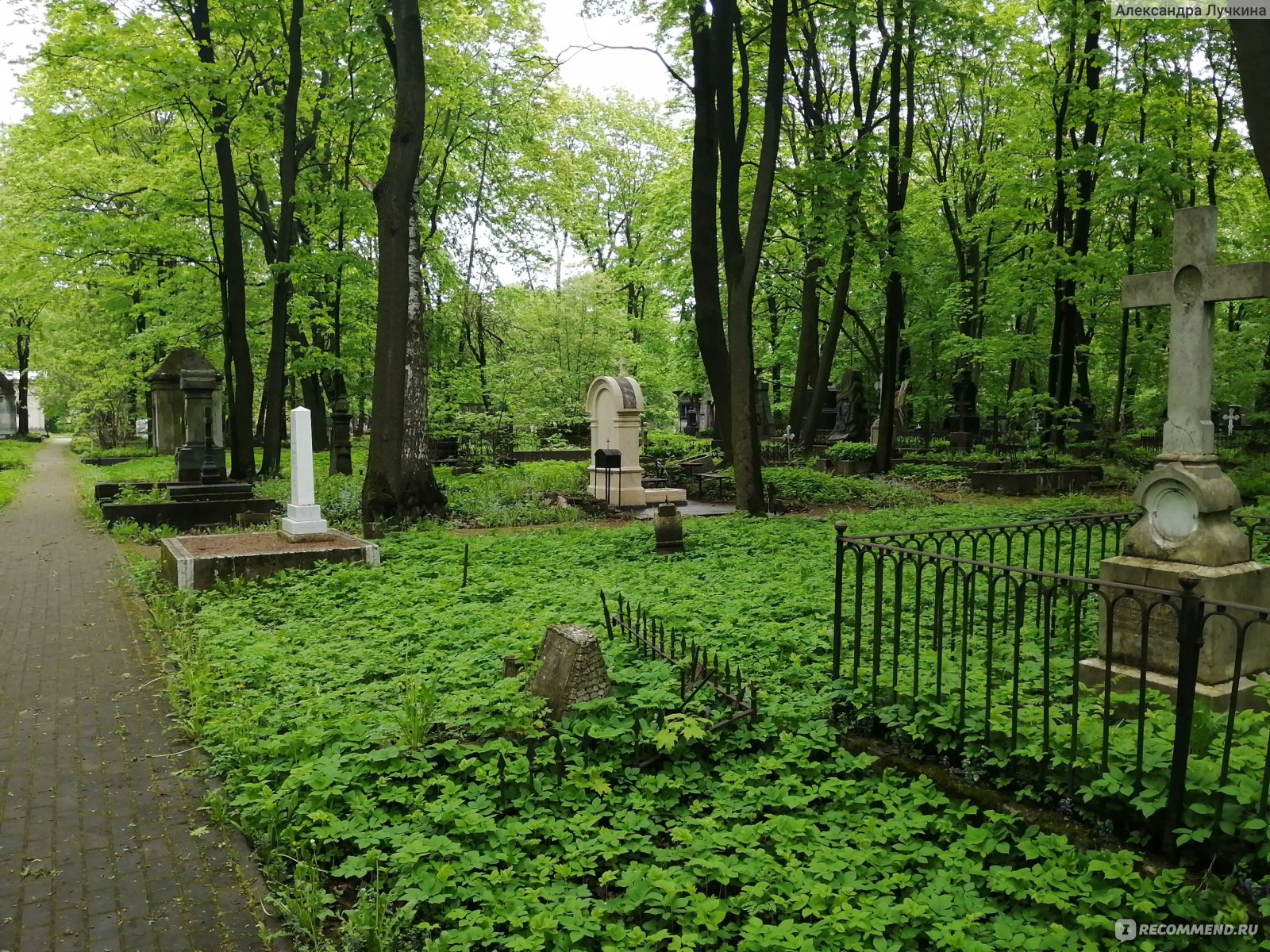 Знаменитые кладбища Санкт-Петербурга